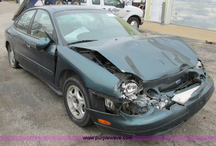 image for item F8593 1997 Ford Taurus GL