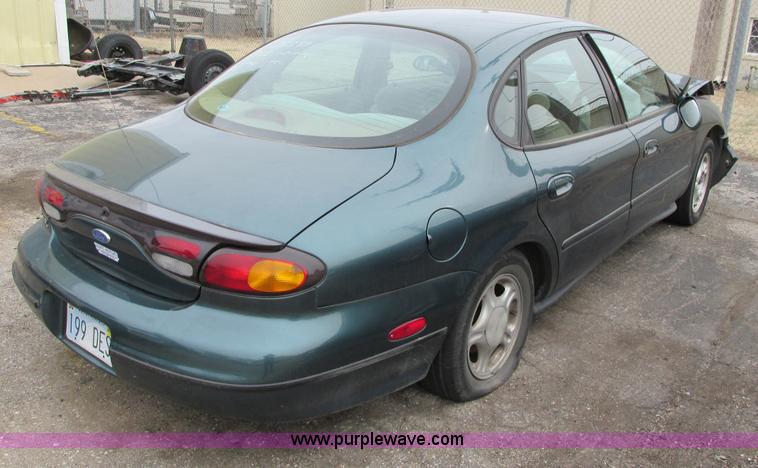 image for item F8593 1997 Ford Taurus GL
