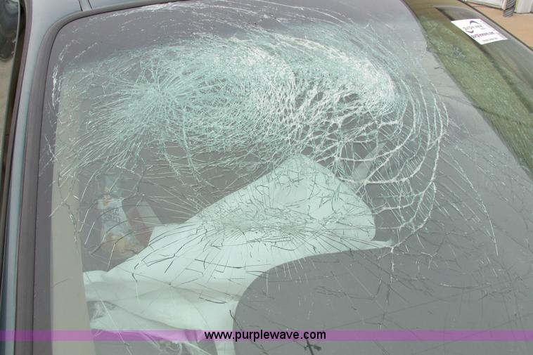 image for item F8593 1997 Ford Taurus GL