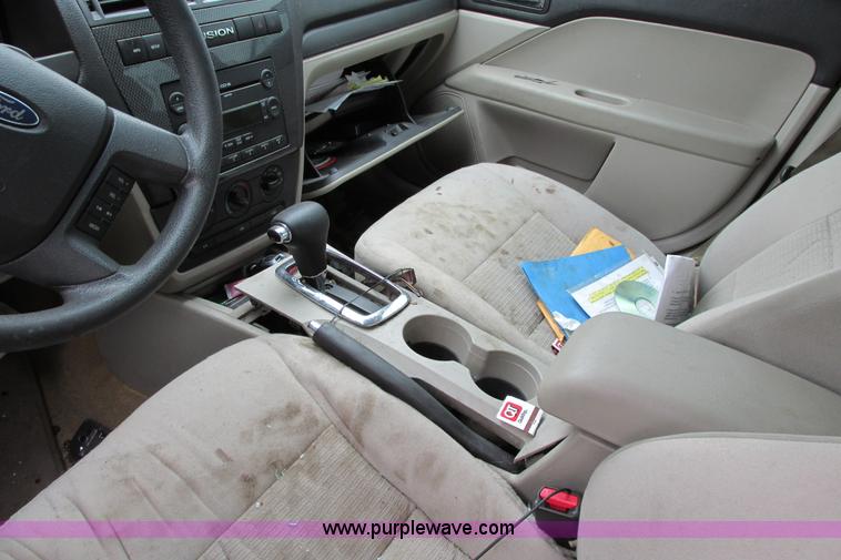 image for item F8594 2007 Ford Fusion SE