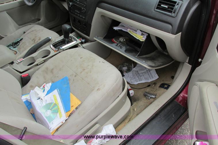 image for item F8594 2007 Ford Fusion SE