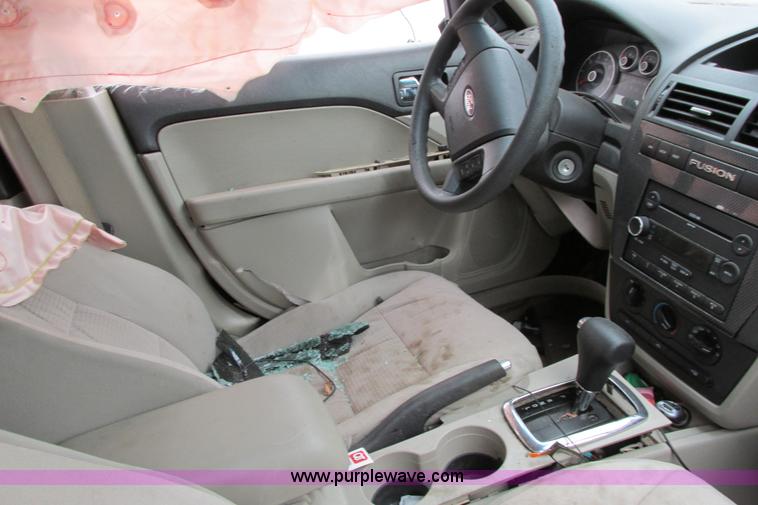 image for item F8594 2007 Ford Fusion SE