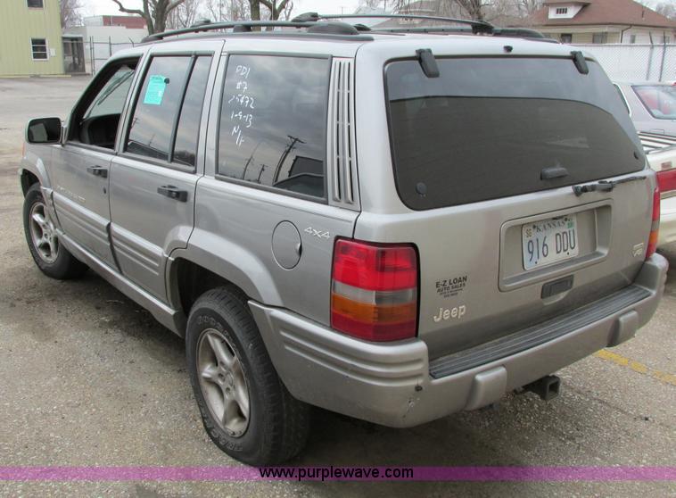 image for item F8596 1998 Jeep Grand Cherokee Limited SUV