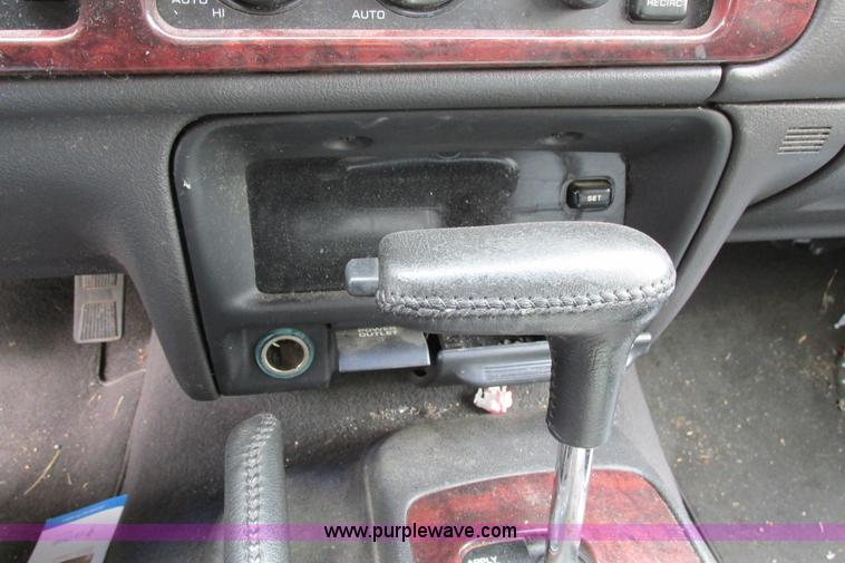 image for item F8596 1998 Jeep Grand Cherokee Limited SUV