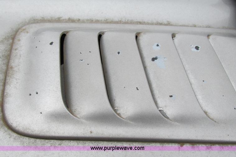 image for item F8596 1998 Jeep Grand Cherokee Limited SUV