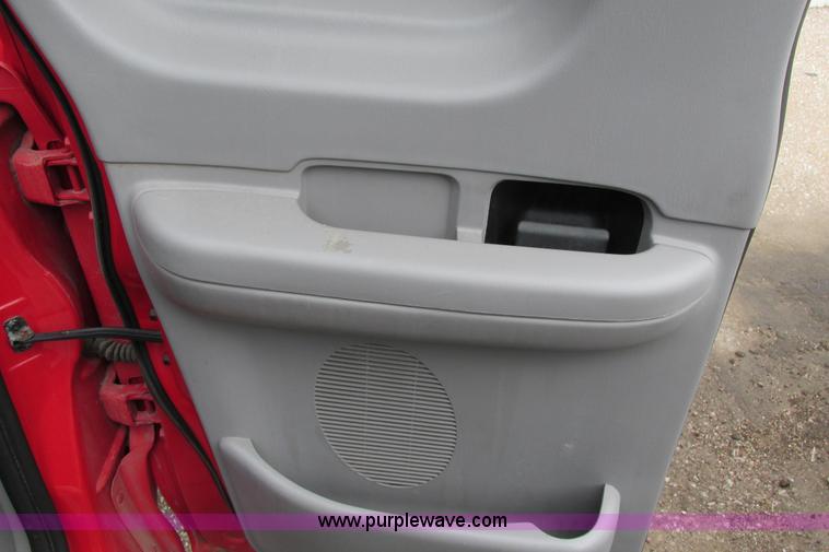 image for item F8597 2000 Ford F150 XLT SuperCab pickup truck