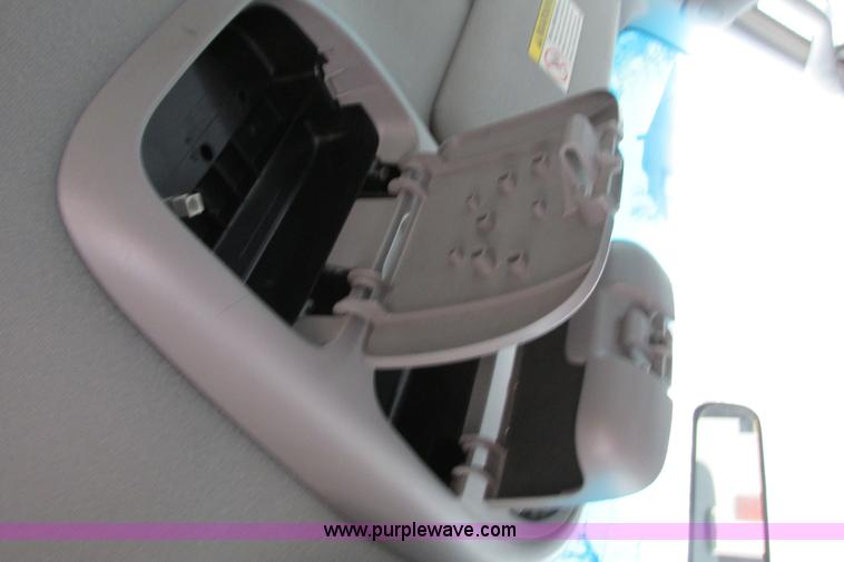 image for item F8597 2000 Ford F150 XLT SuperCab pickup truck