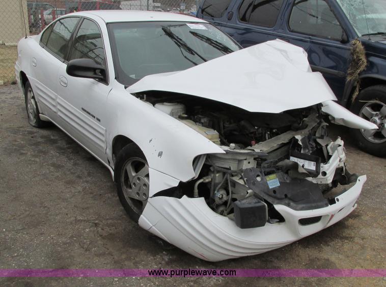 image for item F8602 1999 Pontiac Grand AM SE
