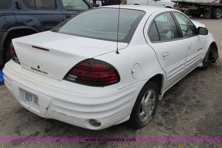 image for item F8602 1999 Pontiac Grand AM SE