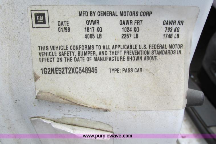 image for item F8602 1999 Pontiac Grand AM SE