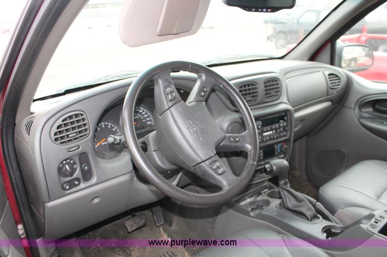 image for item W9440 2003 Chevrolet Trailblazer LS