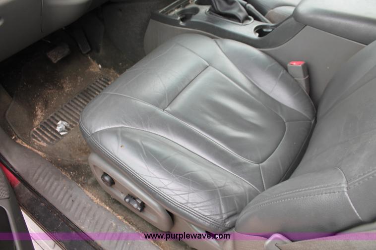 image for item W9440 2003 Chevrolet Trailblazer LS