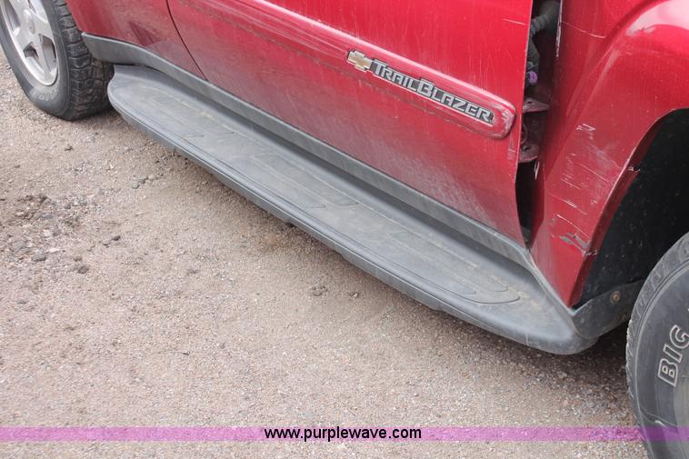 image for item W9440 2003 Chevrolet Trailblazer LS