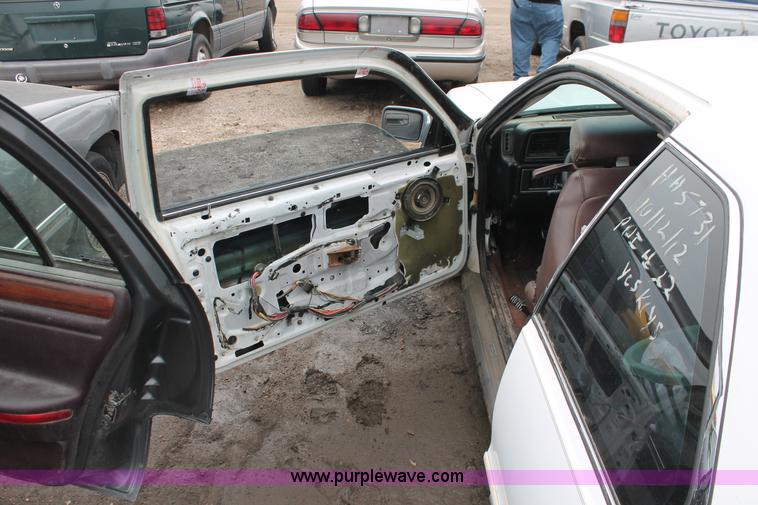 image for item W9441 1988 Lincoln Mark VII LSC