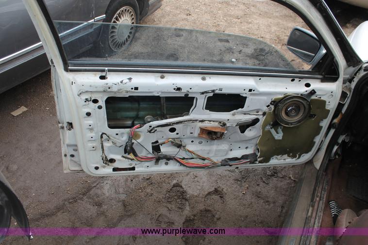 image for item W9441 1988 Lincoln Mark VII LSC