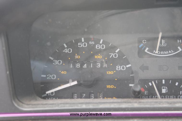 image for item W9441 1988 Lincoln Mark VII LSC