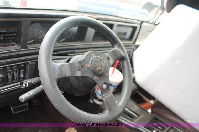 image for item W9441 1988 Lincoln Mark VII LSC