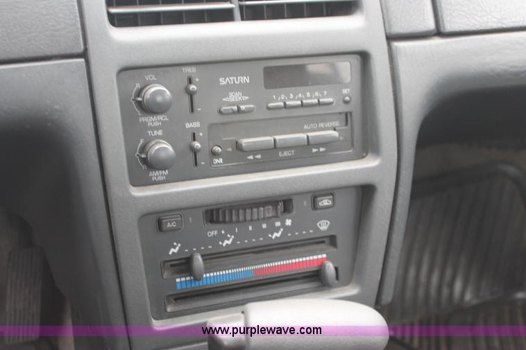 image for item W9445 1994 Saturn SL SL2