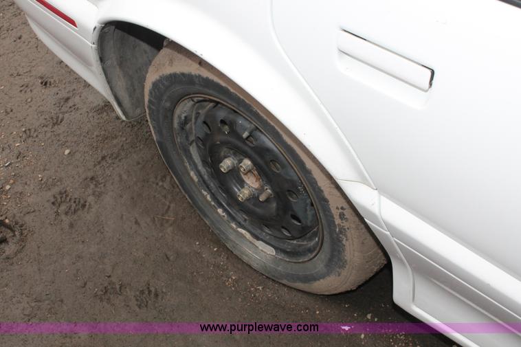 image for item W9445 1994 Saturn SL SL2