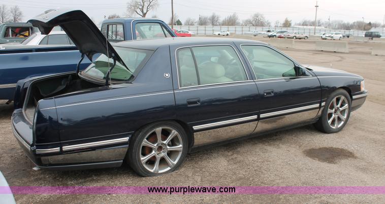 image for item W9448 1999 Cadillac DeVille
