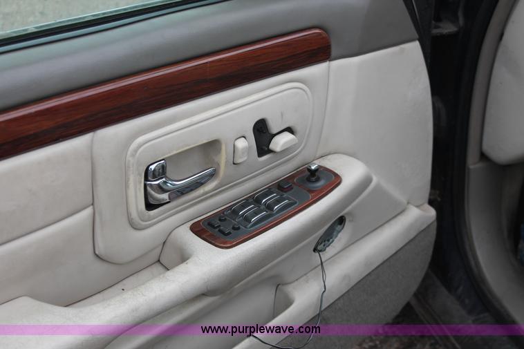 image for item W9448 1999 Cadillac DeVille