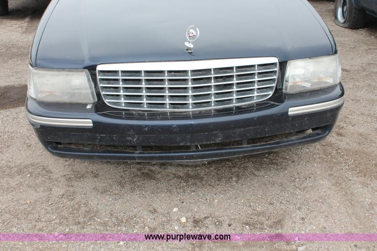 image for item W9448 1999 Cadillac DeVille