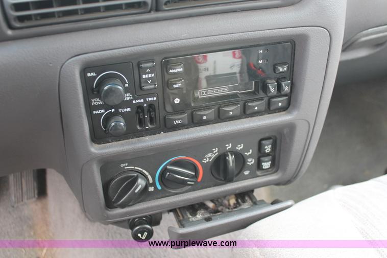 image for item W9450 1996 Dodge Intrepid