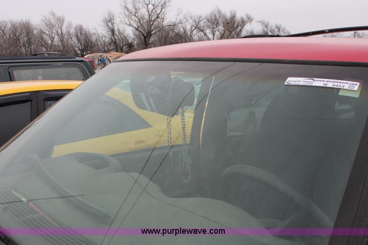 image for item W9453 1999 Chevrolet Blazer SUV