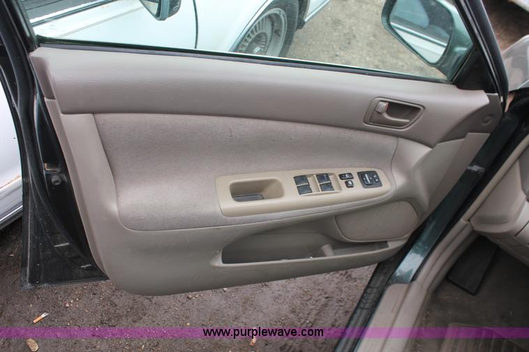 image for item W9458 2003 Toyota Camry