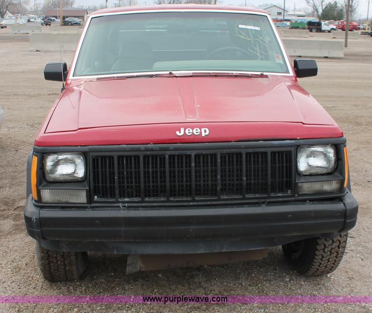 image for item W9460 1992 Jeep Cherokee