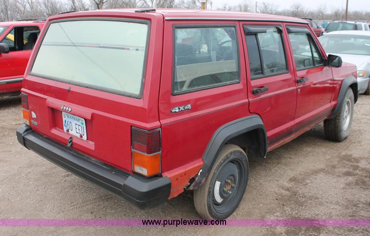 image for item W9460 1992 Jeep Cherokee