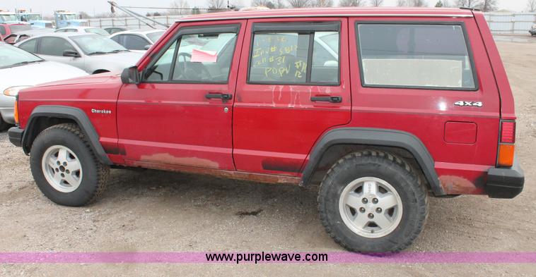 image for item W9460 1992 Jeep Cherokee