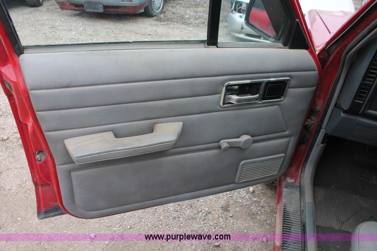 image for item W9460 1992 Jeep Cherokee