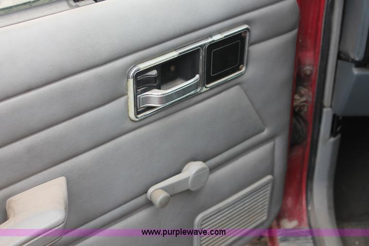 image for item W9460 1992 Jeep Cherokee