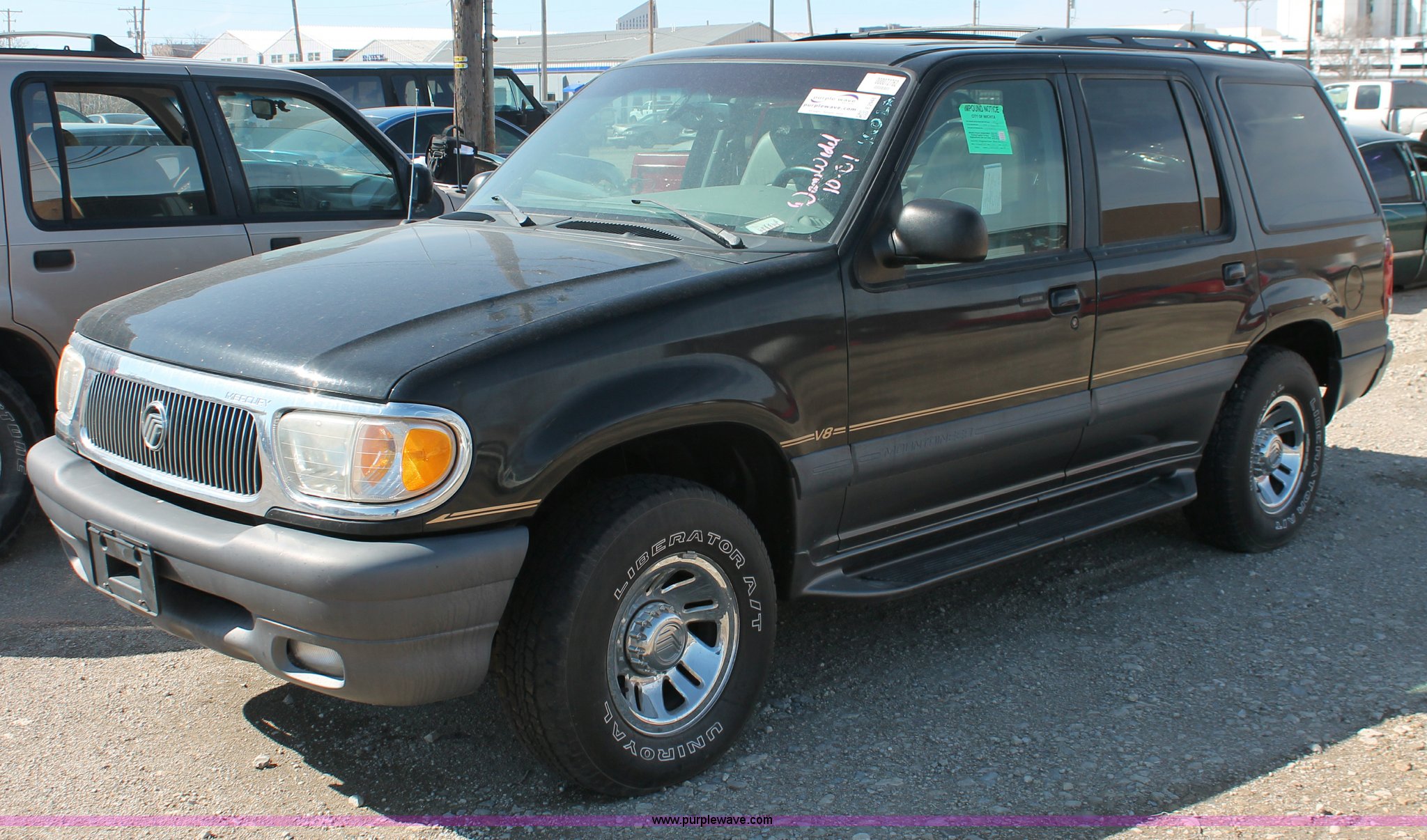 1998 Mercury Mountaineer SUV in Wichita, KS Item E2948 sold Purple Wave