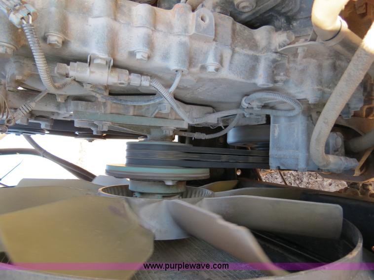 image for item B4653 1996 Freightliner FLD120 semi truck