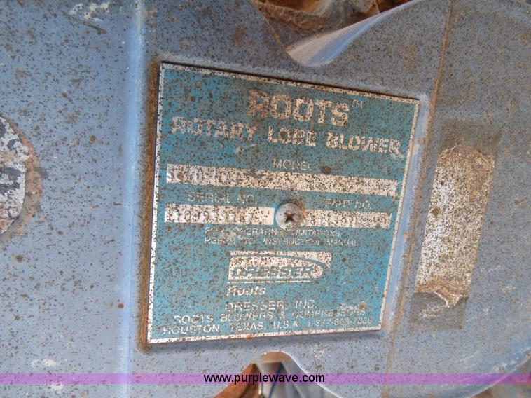 image for item B4653 1996 Freightliner FLD120 semi truck