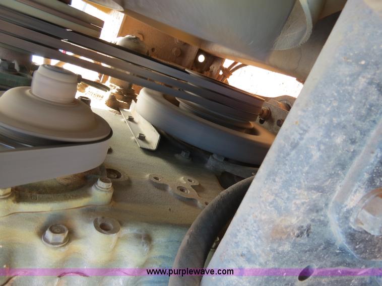 image for item B4654 1995 Freightliner FLD120 semi truck