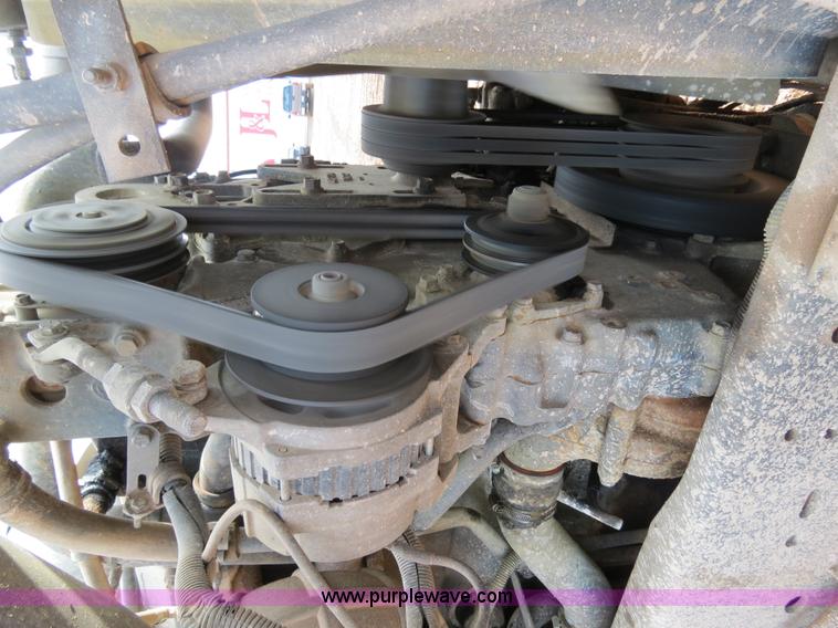 image for item B4655 1995 Freightliner FLD120 semi truck