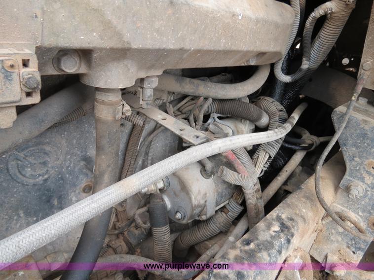 image for item B4656 1994 Freightliner FLD120 semi truck