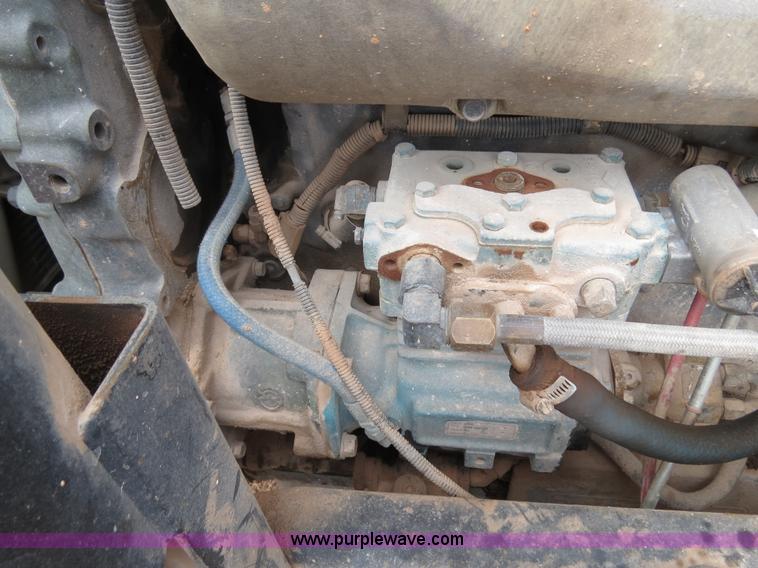 image for item B4656 1994 Freightliner FLD120 semi truck