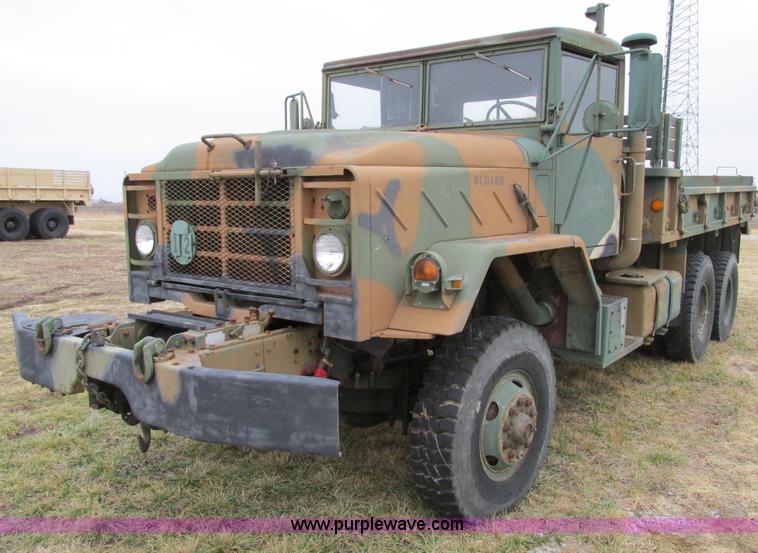 image for item E2828 1985 Am General M925 military truck