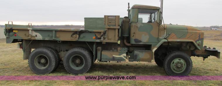 image for item E2828 1985 Am General M925 military truck