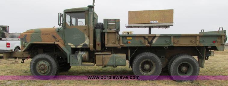 image for item E2828 1985 Am General M925 military truck