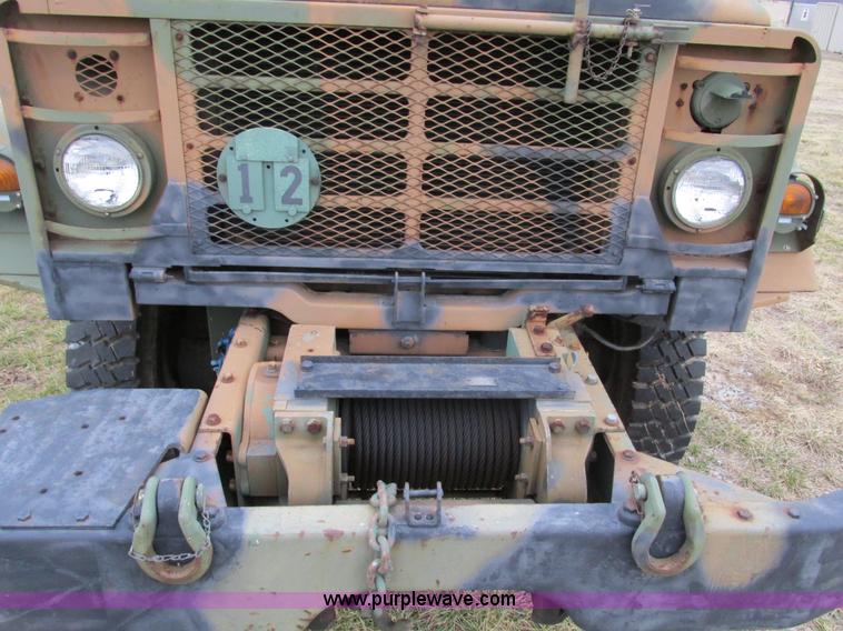 image for item E2828 1985 Am General M925 military truck