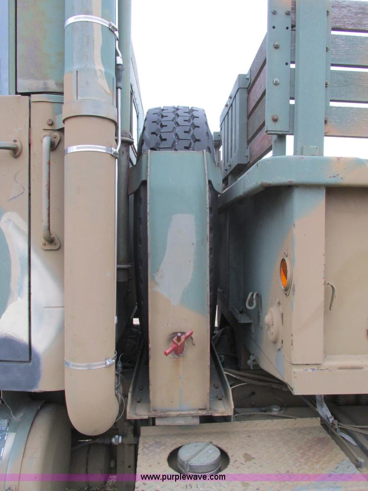 image for item E2828 1985 Am General M925 military truck