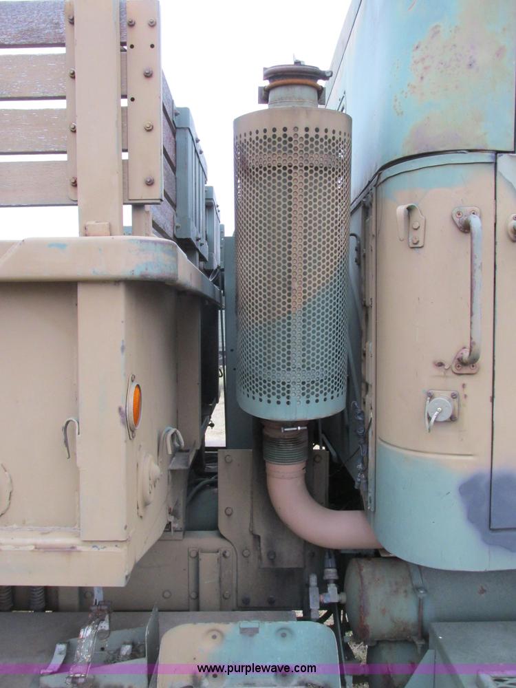 image for item E2828 1985 Am General M925 military truck