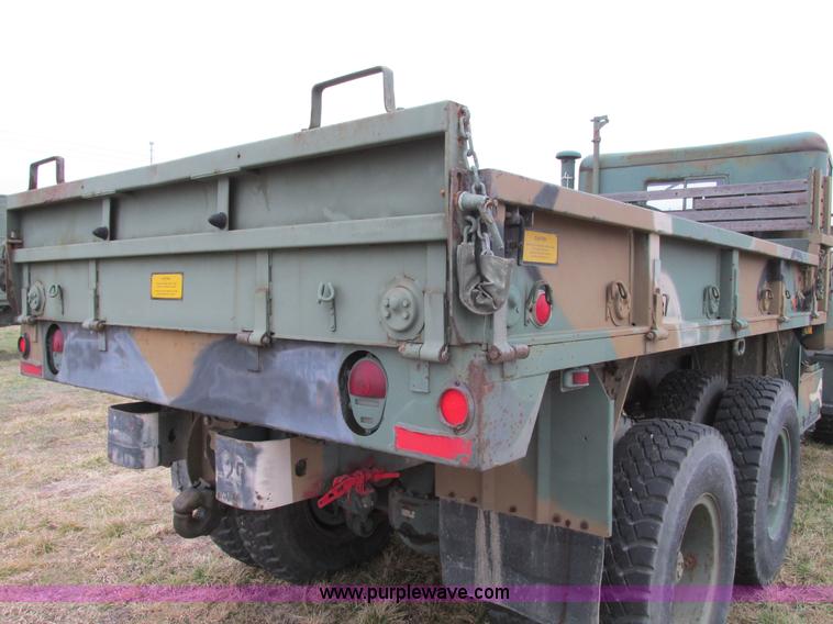 image for item E2828 1985 Am General M925 military truck