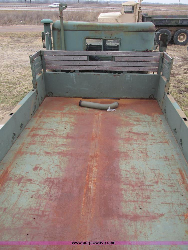 image for item E2828 1985 Am General M925 military truck