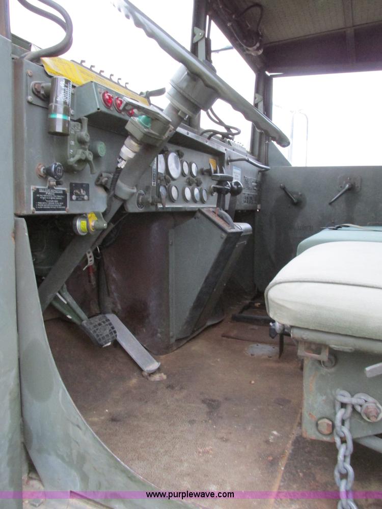 image for item E2828 1985 Am General M925 military truck